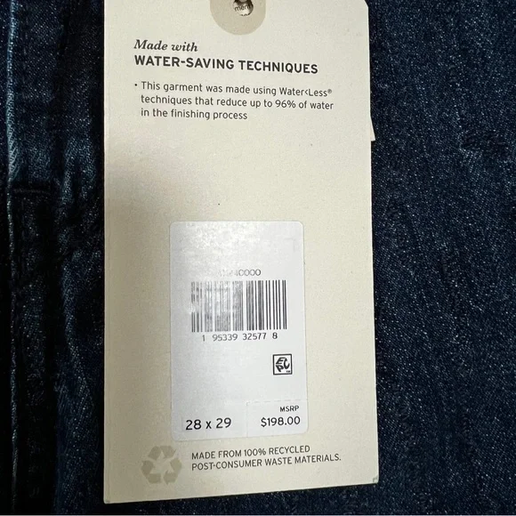 Levi’s 70s Ultra High Rise Slim Straight Leg Jeans Dark Wash Embroidered… - Picture 13 of 13